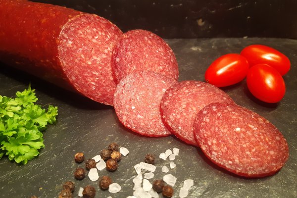 A_011_Straussenfarm.Burkhardt.Salami.jpg